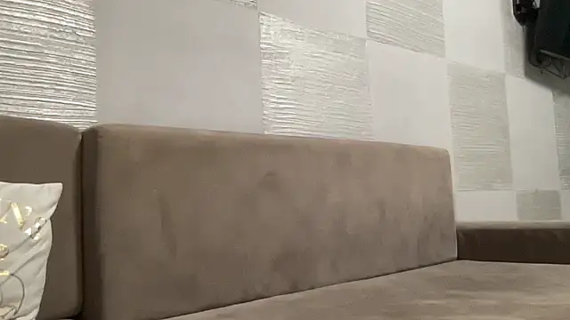 Darsy Rox online show from February 13, 2026, 9:11 pm