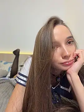 AnnyShore online show from June 14, 2026, 2:24 am