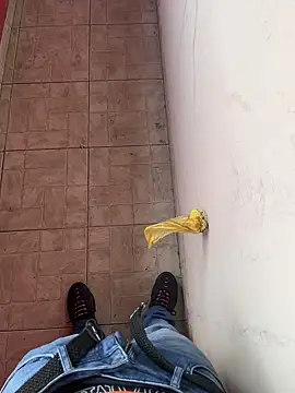 novinhogozando online show from February 19, 2026, 7:43 pm