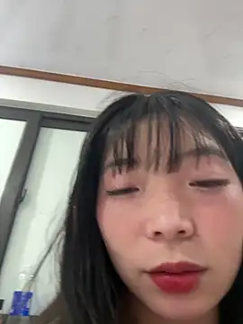 cuty lusy online show from February 25, 2026, 2:10 am