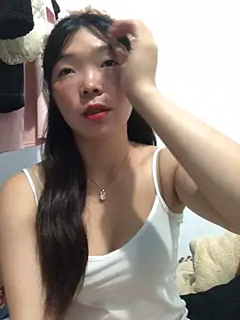 cuty lusy online show from June 12, 2026, 12:31 am