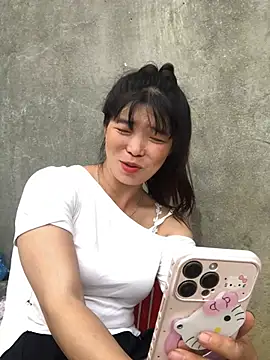 cuty lusy online show from July 7, 2026, 7:34 am