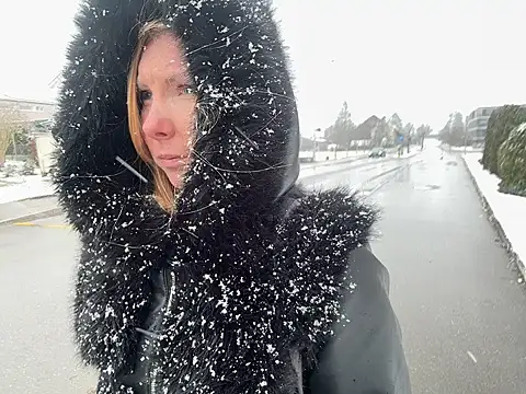 JenyJanys online show from February 18, 2026, 12:01 pm