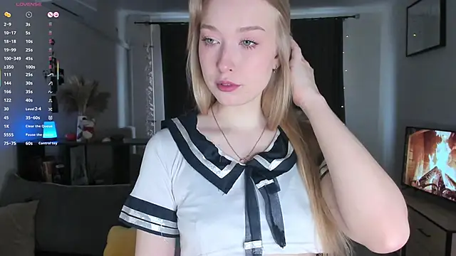 AmyLouWood online show from February 23, 2026, 7:39 am