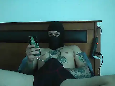 Snapshot of BANDIDODOTADOCHILENO chatting on April 15, 2026, 6:59 pm BANDIDODOTADOCHILENO online show from April 15, 2026, 6:59 pm