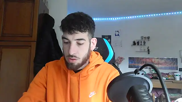 Snapshot of maestroboris95 chatting on February 21, 2026, 11:22 am maestroboris95 online show from February 21, 2026, 11:22 am