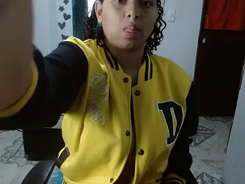 Luna white1 online show from March 19, 2026, 12:53 pm