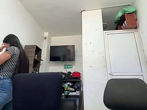 Snapshot of two_cam_latin chatting on February 21, 2026, 5:36 pm two cam latin online show from February 21, 2026, 5:36 pm