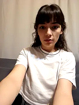 VelvetSolez online show from April 14, 2026, 10:05 pm