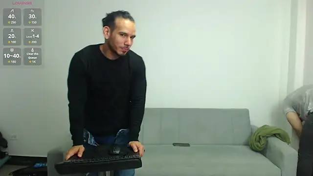 jhustin marcius online show from March 8, 2026, 2:43 pm