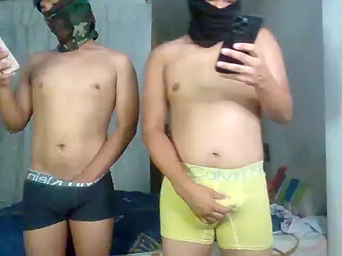 Snapshot of FernandoHot67 chatting on February 25, 2026, 2:43 am FernandoHot67 online show from February 25, 2026, 2:43 am