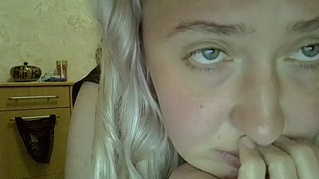 CurvyWild Lady30 online show from May 30, 2026, 6:38 pm