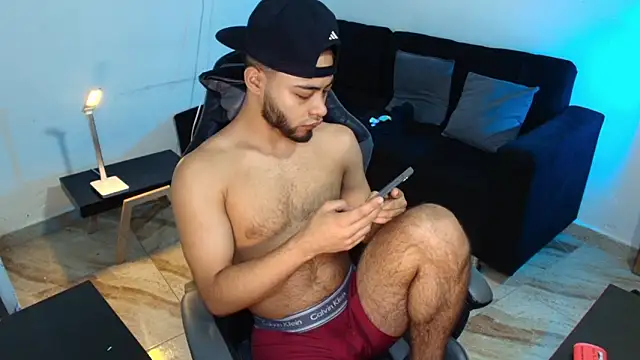 Snapshot of Xanderstone00 chatting on March 23, 2026, 2:54 pm Xanderstone00 online show from March 23, 2026, 2:54 pm