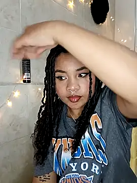 BrianaSweetxxx online show from March 7, 2026, 3:14 am