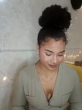 BrianaSweetxxx online show from March 22, 2026, 3:21 am