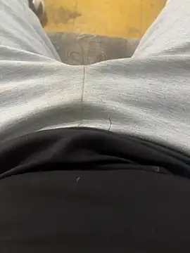 Snapshot of Reacher_Mx chatting on February 9, 2026, 7:51 pm Reacher Mx online show from February 9, 2026, 7:51 pm