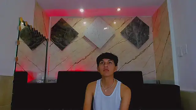 Isaak 26 online show from February 17, 2026, 7:31 pm