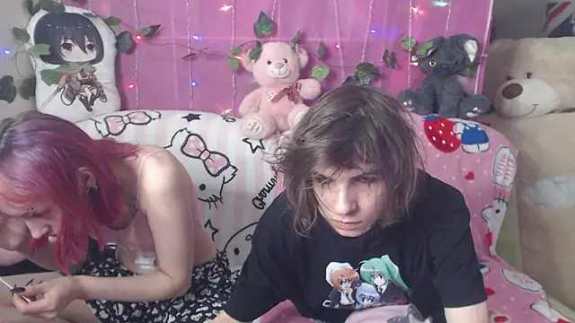 KitttyWhisper online show from March 19, 2026, 2:32 pm