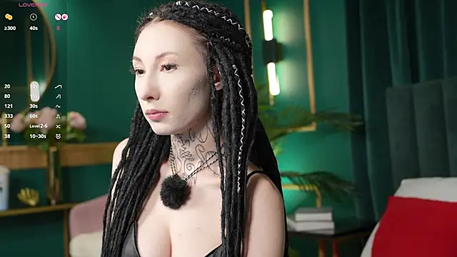 roxy morrison x online show from March 24, 2026, 5:40 pm