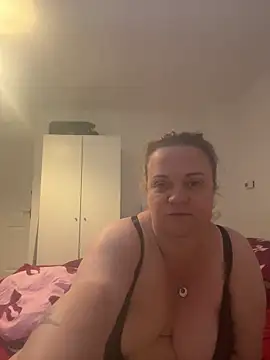 Piper Milf 36 online show from May 19, 2026, 2:12 pm
