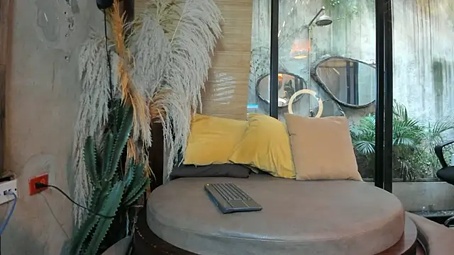 Snapshot of sophieBlair_ chatting on February 26, 2026, 7:13 pm sophieBlair online show from February 26, 2026, 7:13 pm