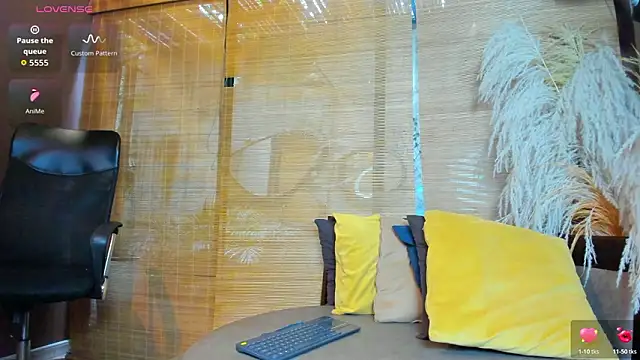 sophieBlair  online show from March 8, 2026, 7:06 pm