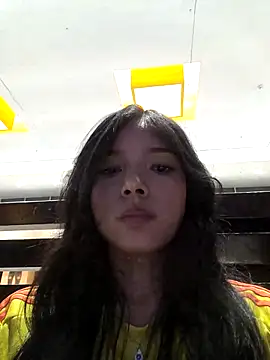 jadelaurent online show from June 18, 2026, 1:39 am