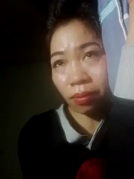 Snapshot of -Lundy- chatting on February 21, 2026, 10:33 pm -Lundy- online show from February 21, 2026, 10:33 pm