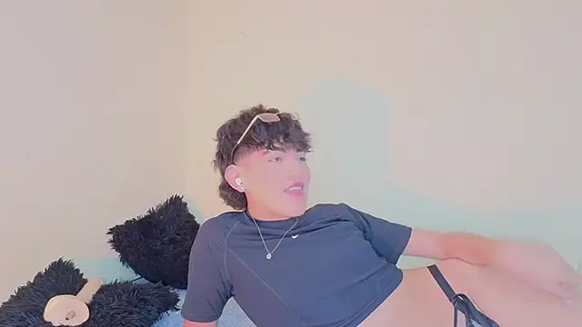 max femboy online show from July 14, 2026, 5:23 am