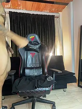 Benjii Carter1 online show from April 6, 2026, 4:46 am