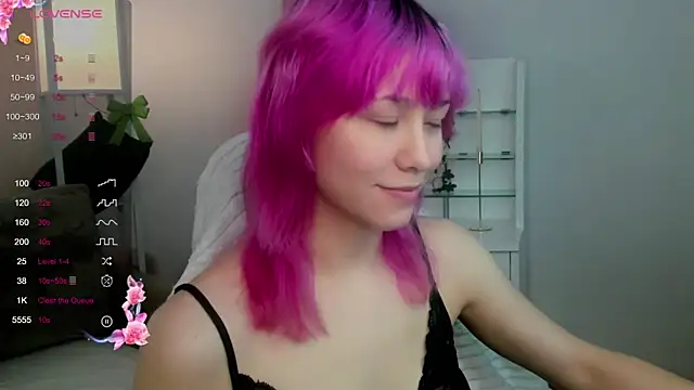 EmilyTrase online show from May 20, 2026, 1:12 am