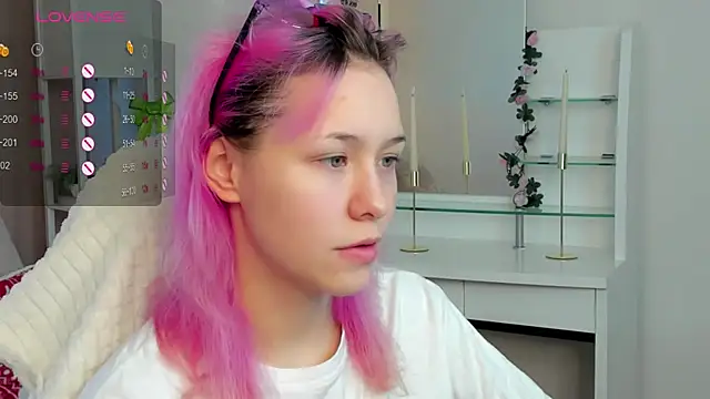 EmilyTrase online show from May 31, 2026, 1:14 am