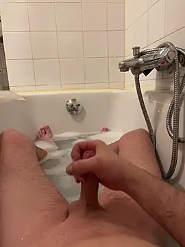 DeN strip online show from March 26, 2026, 6:35 pm