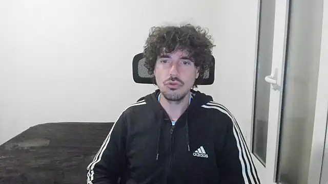 Snapshot of joaquin420_hot chatting on February 22, 2026, 8:51 pm joaquin420 hot online show from February 22, 2026, 8:51 pm