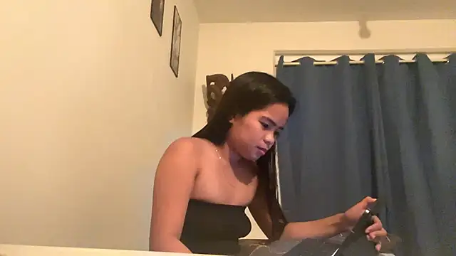 JanethSzerszen online show from February 18, 2026, 10:22 am