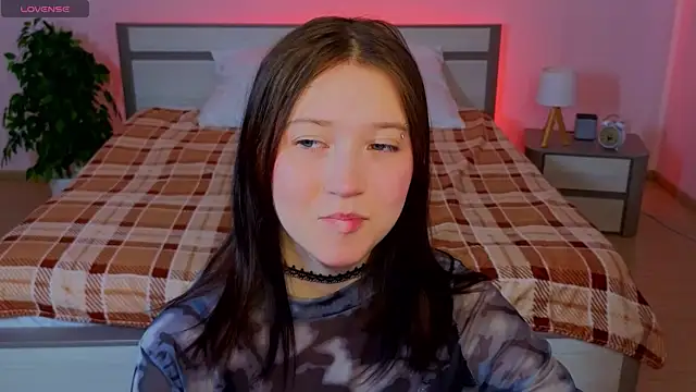 MmollyMay online show from March 23, 2026, 10:08 am