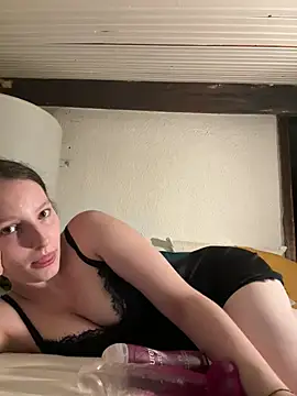 Snapshot of Mis-Elisa96 chatting on July 12, 2026, 1:18 am Mis-Elisa96 online show from July 12, 2026, 1:18 am