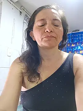 Alexamontiel  online show from March 15, 2026, 4:07 am