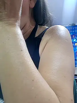 Alexamontiel  online show from March 21, 2026, 2:53 pm