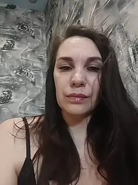 Snapshot of AlisaLowq chatting on February 26, 2026, 7:13 pm AlisaLowq online show from February 26, 2026, 7:13 pm