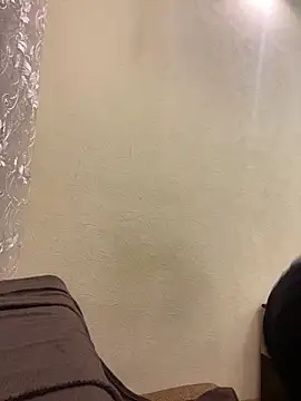 MilaKis online show from February 12, 2026, 6:25 pm