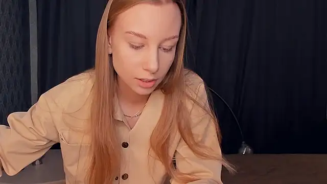 Snapshot of CarmenLipkin chatting on February 23, 2026, 9:12 pm CarmenLipkin online show from February 23, 2026, 9:12 pm