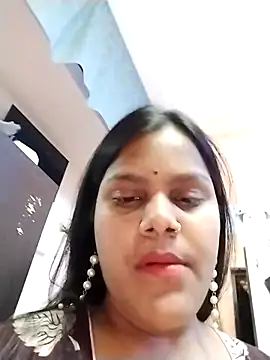 Newmomsexy online show from February 22, 2026, 4:38 pm