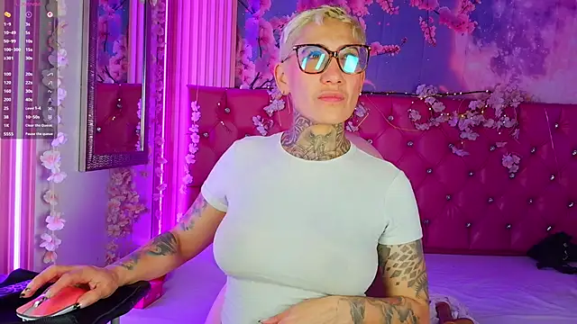 Everlyn sexx online show from May 27, 2026, 2:25 pm