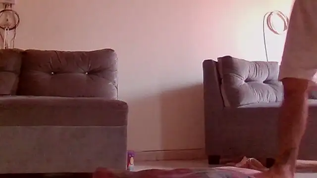 Max and anny online show from April 12, 2026, 3:06 pm