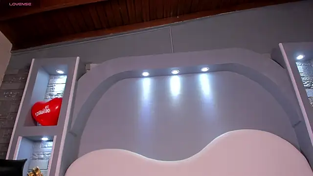 Snapshot of Sweet_Celeste06 chatting on February 20, 2026, 10:54 pm Sweet Celeste06 online show from February 20, 2026, 10:54 pm