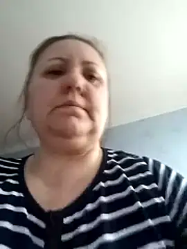 LockyCharm111 online show from February 13, 2026, 7:37 am