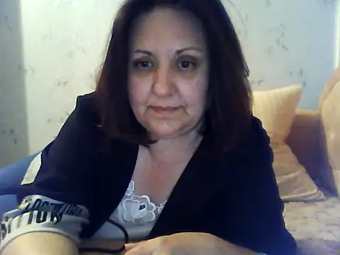 LockyCharm111 online show from May 14, 2026, 6:58 pm