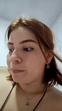 alessia dolce online show from April 10, 2026, 12:27 am