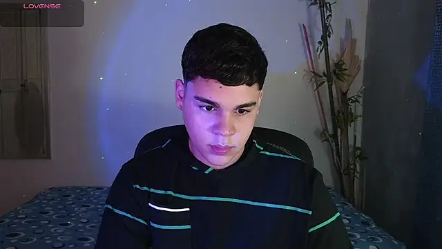 eithan jonnes online show from February 27, 2026, 8:09 pm